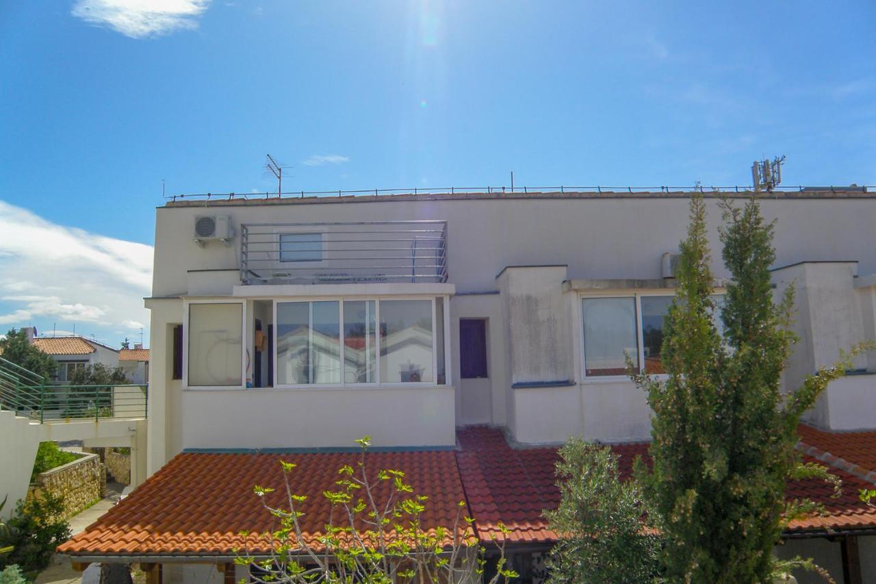 Lada Apartmani Novalja Exterior photo